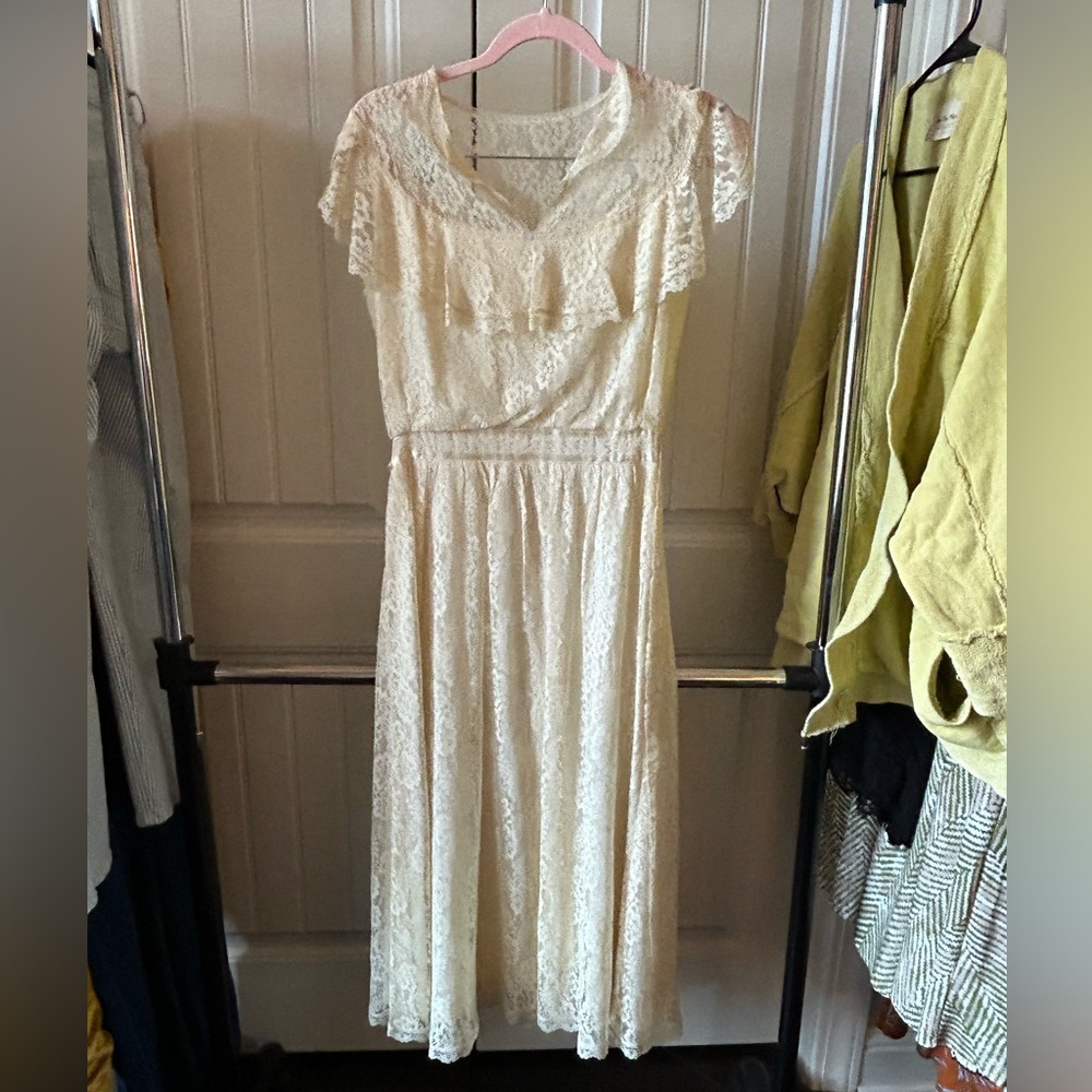 Gorgeous lace Gunne Sax dress 1970’s